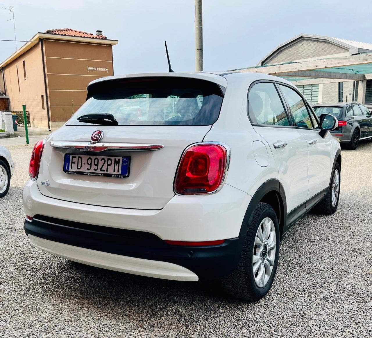 Fiat 500X con 21.365km !