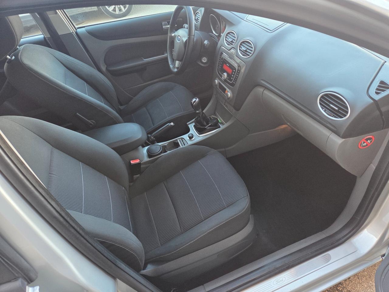 FORD FOCUS 1.6 TDCI TITANIUM ANNO 2009 KM CERTIFICATI