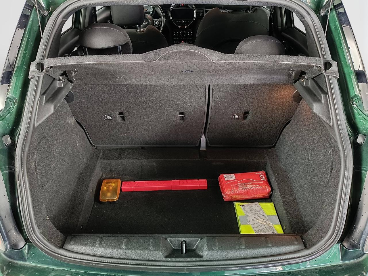 MINI Mini IV F55-F56 2014 - Mini 1.5 Cooper D Hype Seven 5p