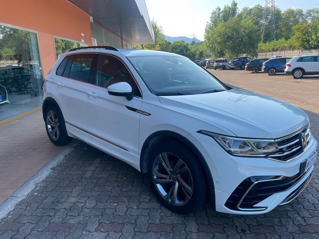 Volkswagen Tiguan 2.0 TDI 150 CV SCR DSG R-Line