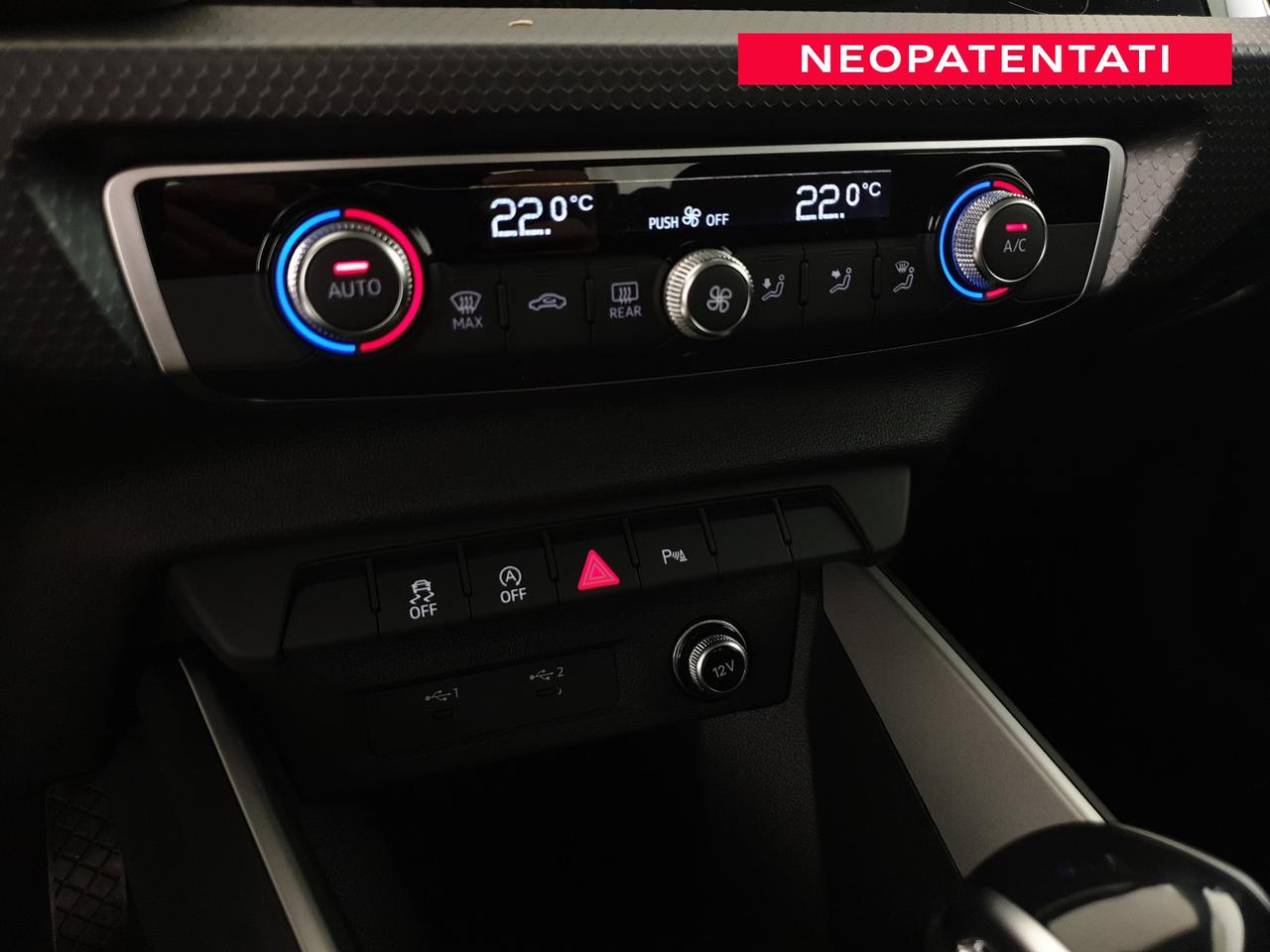 Allstreet 30TFSI 116CV S tronic Identity Contrast