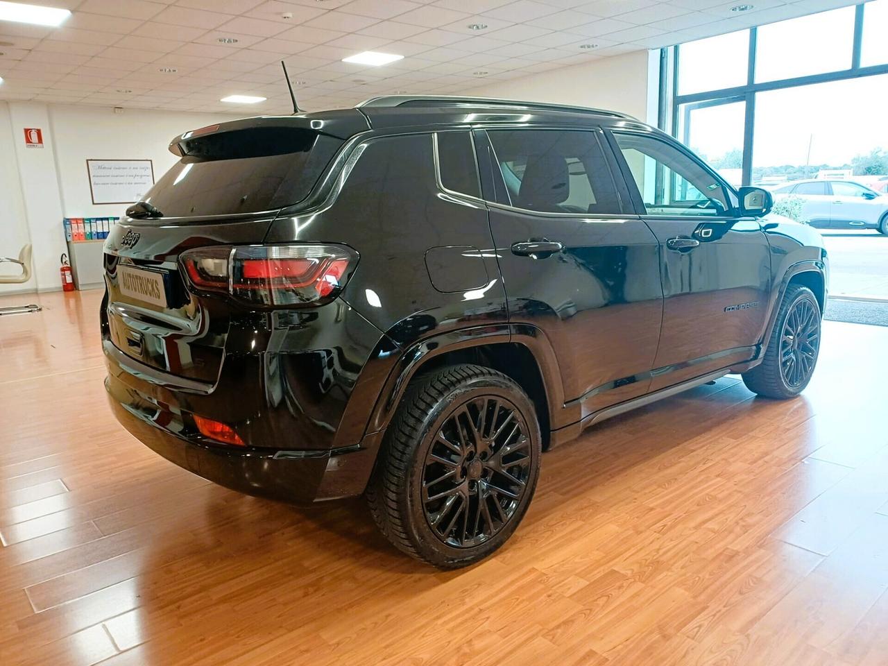 Jeep Compass 1.6 Multijet II 2WD Night Eagle