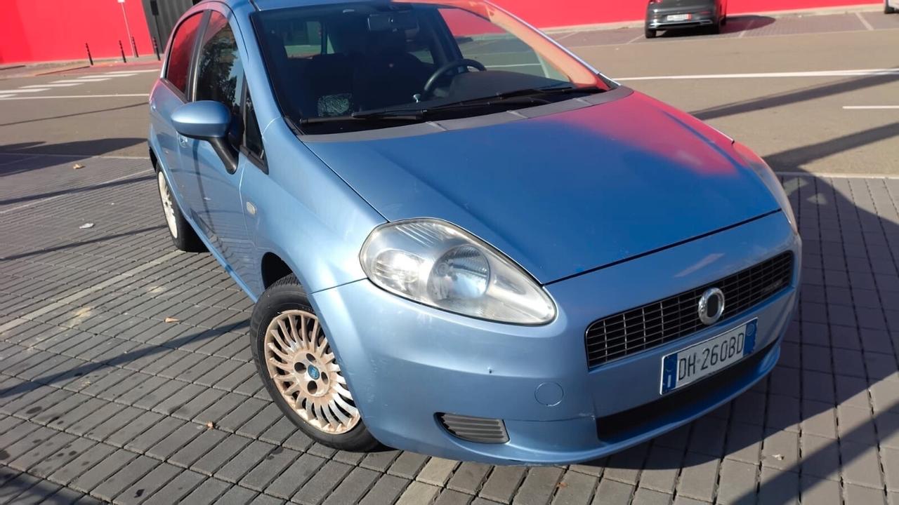 Fiat Grande Punto 1.3 MJT 75 CV 5P Autocarro