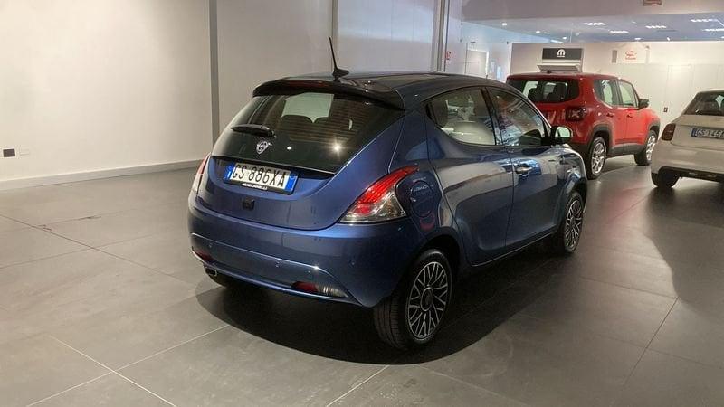 Lancia Ypsilon Ypsilon 1.0 FireFly 5 porte S&S Hybrid Platino