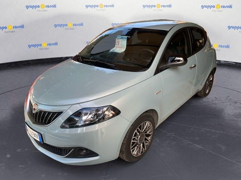 Lancia Ypsilon New 5 porte My23 1.0 Firefly 70 CvStartstop Hybrid Gold Plus