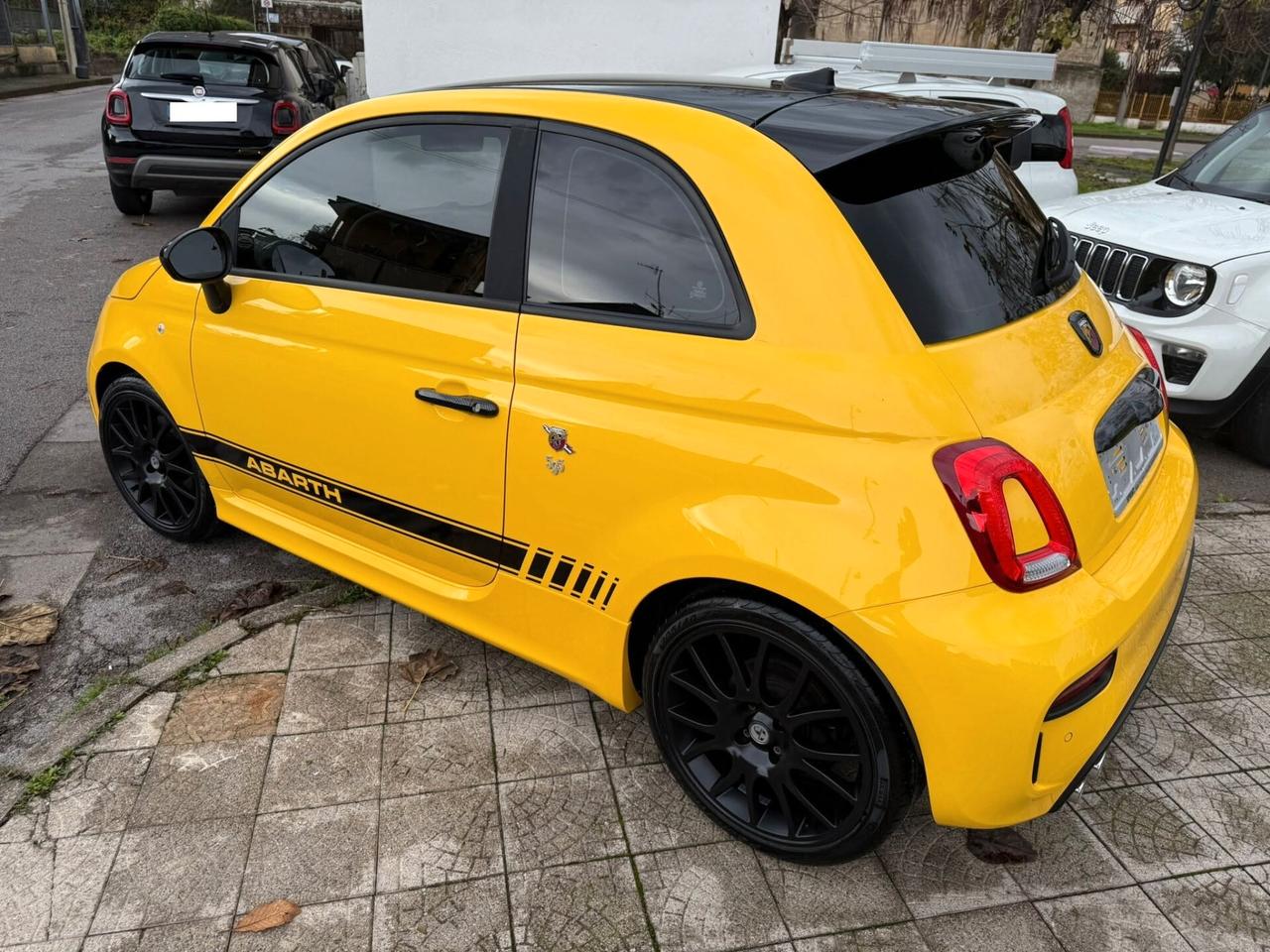 Abarth 595 F595 1.4 Turbo T-Jet 165 CV Speciale