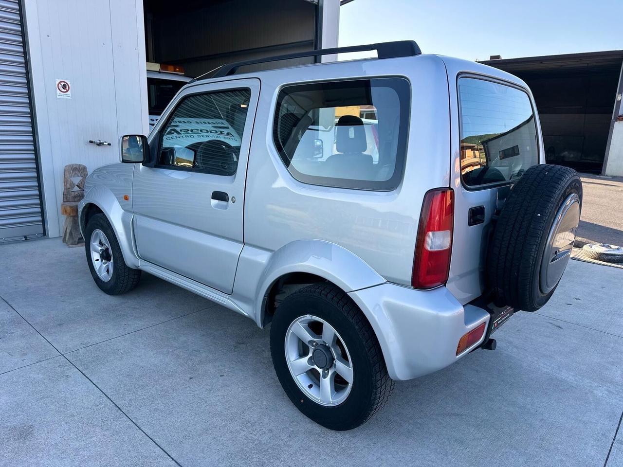 Suzuki Jimny 1.5 DDiS cat 4WD JLX Più