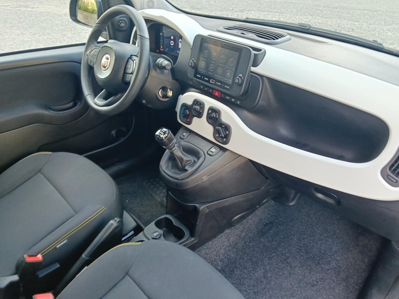 Fiat Panda 1.0 FireFly S&S Hybrid Pandina