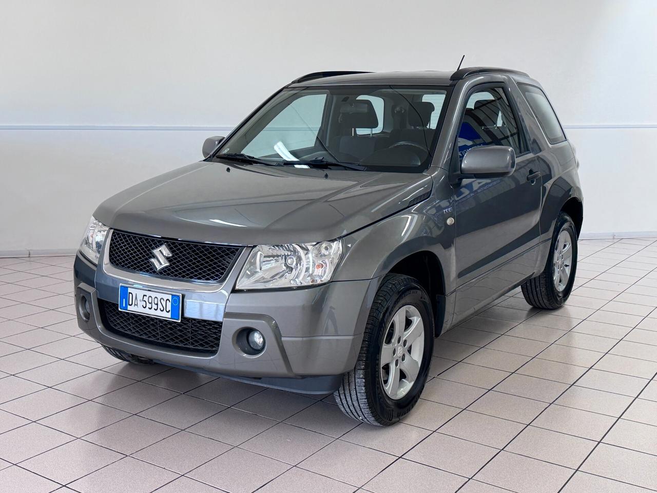 Suzuki Grand Vitara 1.9 DDiS 3 porte GANCIO TRAINO + RIDOTTE