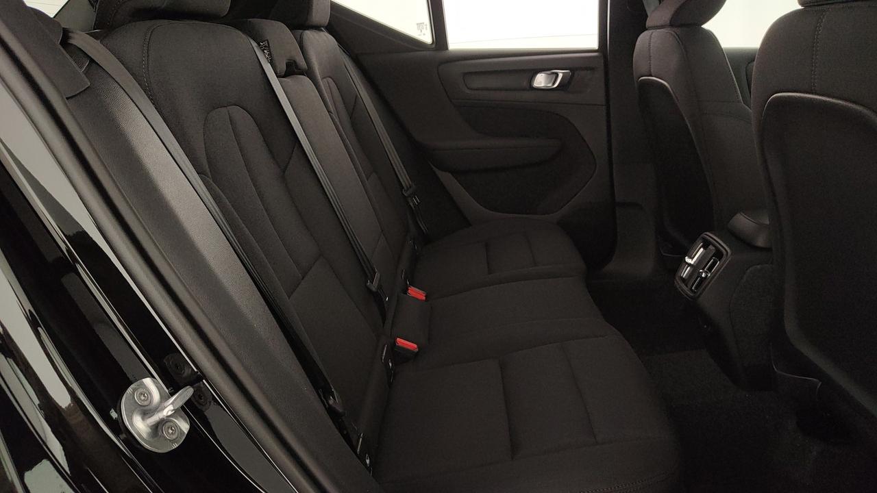 VOLVO XC40 2.0 b3 Essential auto