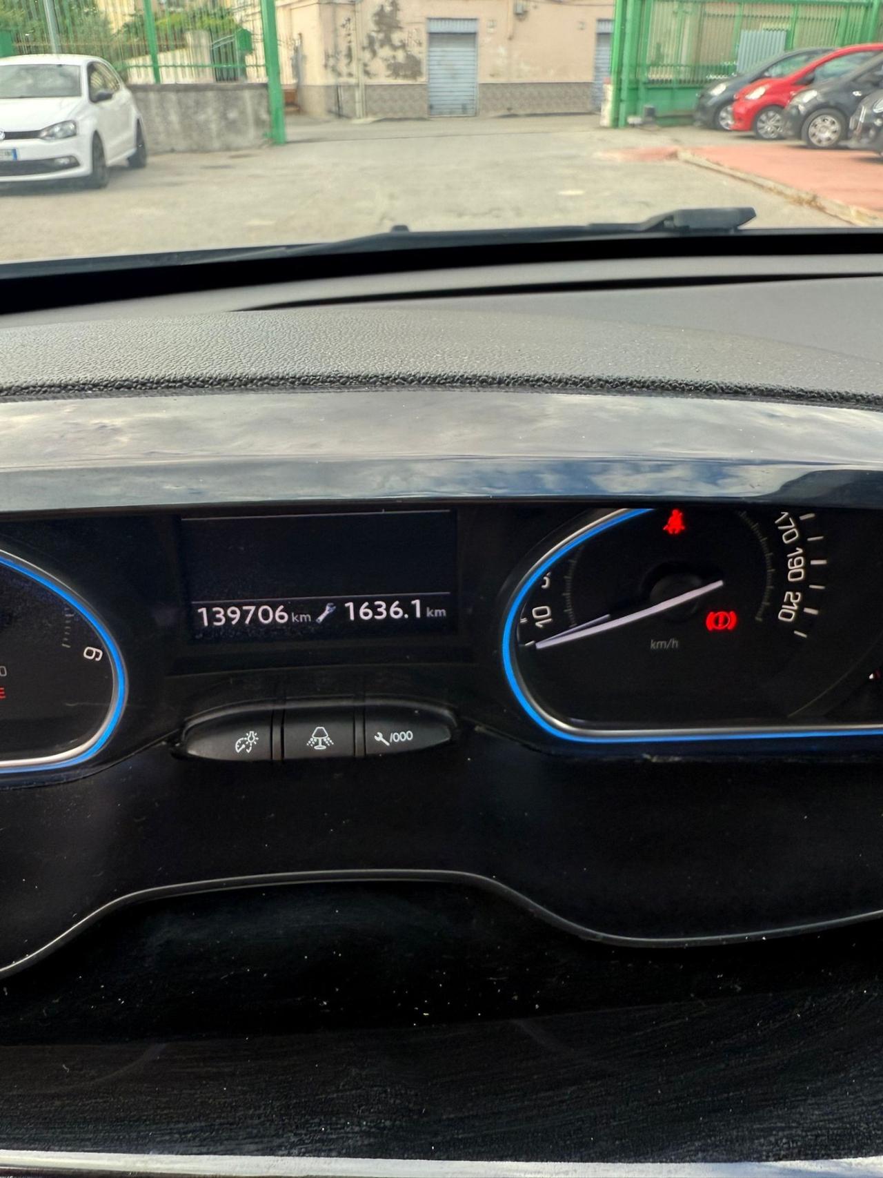Peugeot 2008 1.6 e-HDi 92 CV Stop&Start Active