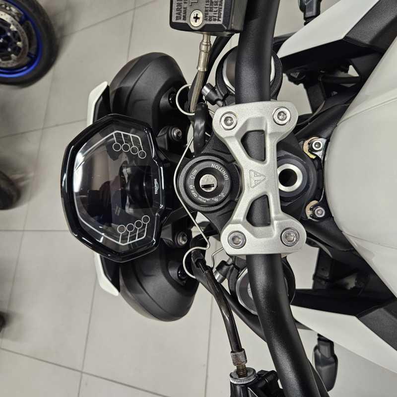 Triumph Street Triple 765 R - 2024