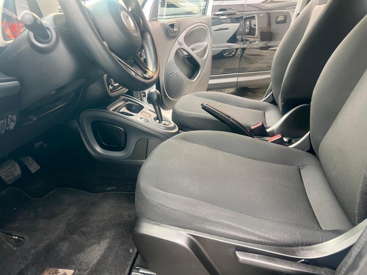 SMART FORFOUR 70 1.0 TWINAMIC PASSION AUT. NEOP.