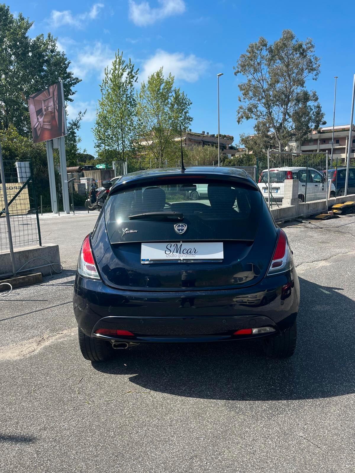 Lancia Ypsilon 1.2 69 CV 5 porte GPL Ecochic Elefantino Blu