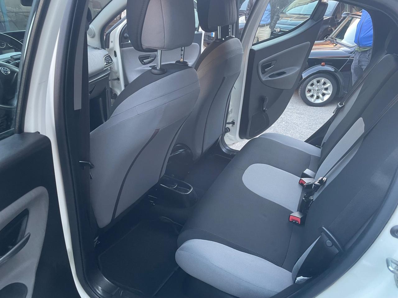 Lancia Ypsilon 1.2 69 CV 5 porte GPL Ecochic Gold