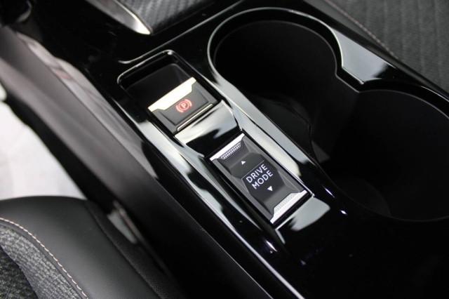 Peugeot 2008 1.2 puretech Allure 130cv automatica con CarPlay