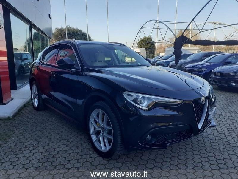 Alfa Romeo Stelvio EXEC 2.2 210