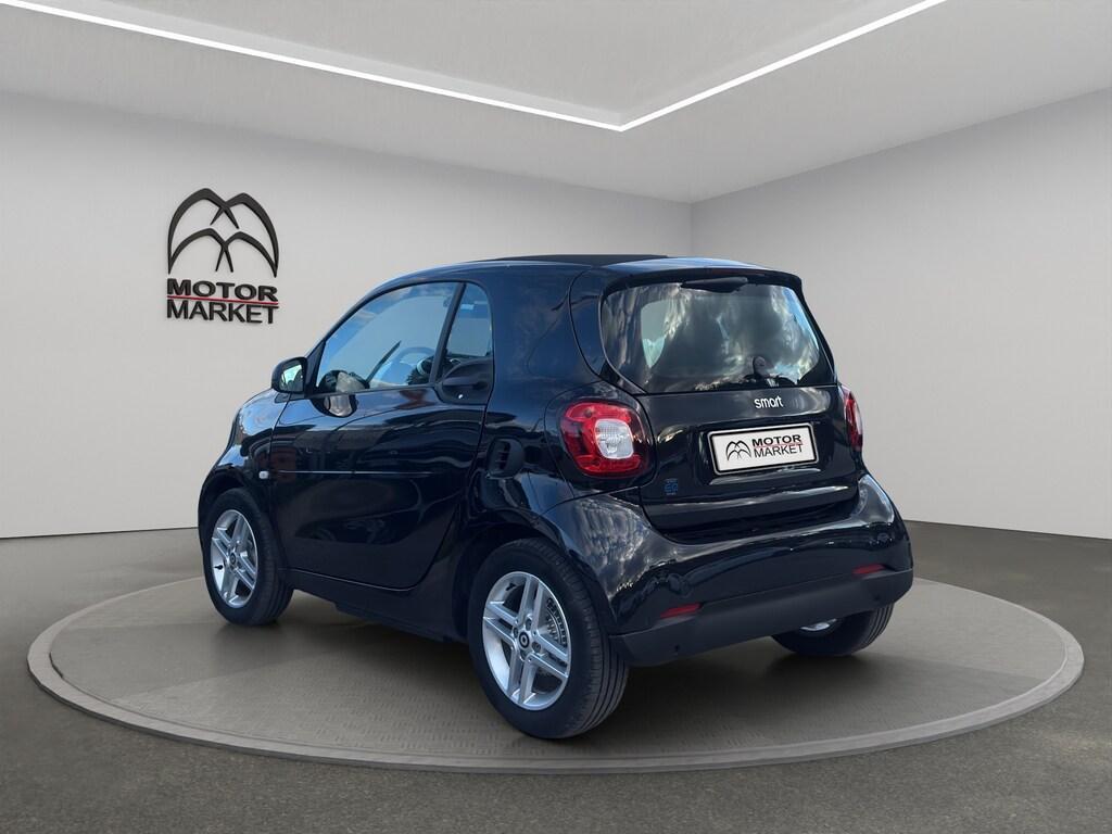 Smart fortwo EQ Pure