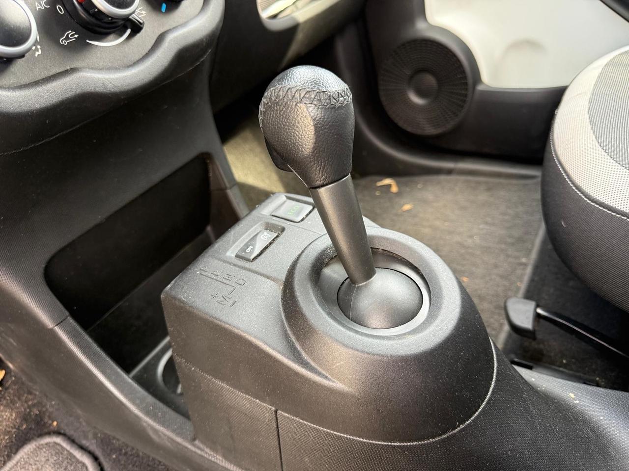 Renault Twingo 1.0 benzina C automatico Intens Limited