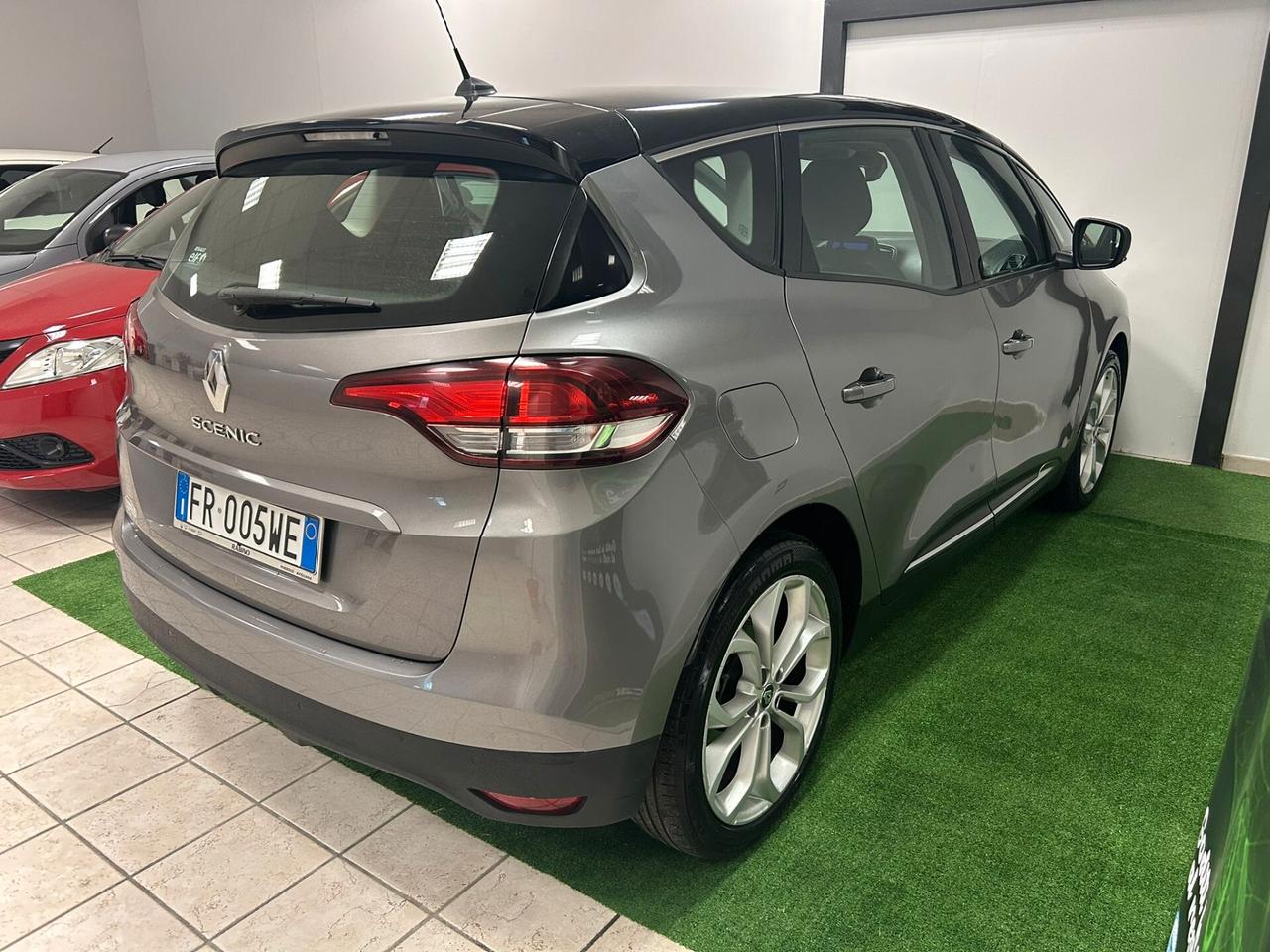Renault Scenic Scénic dCi 8V 110 CV EDC Energy Business
