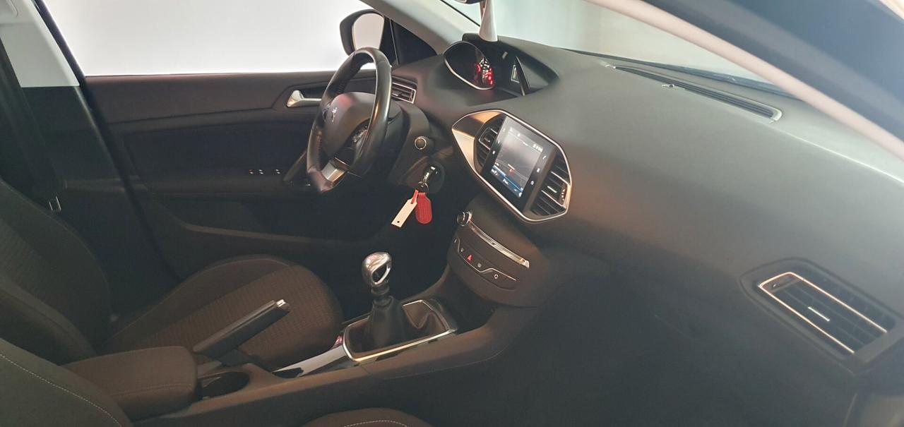 Peugeot 308 BlueHDi 130 S&S SW Business