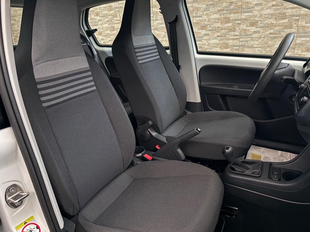 Volkswagen up! 1.0 benzina 2023