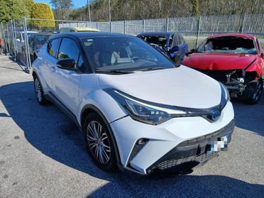 TOYOTA C-HR 2.0 Hybrid E-CVT