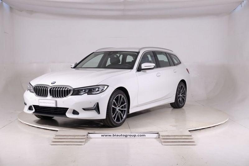 BMW Serie 3 G21 2019 Touring Diese 320d Touring mhev 48V Luxury auto