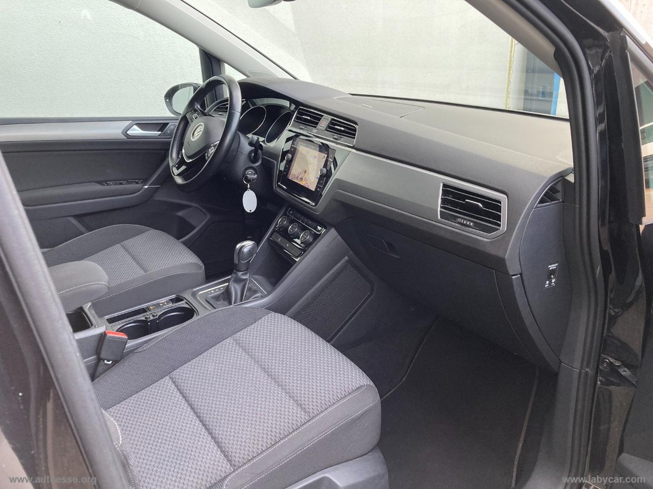 VOLKSWAGEN Touran 2.0 TDI 150 CV DSG Business BMT