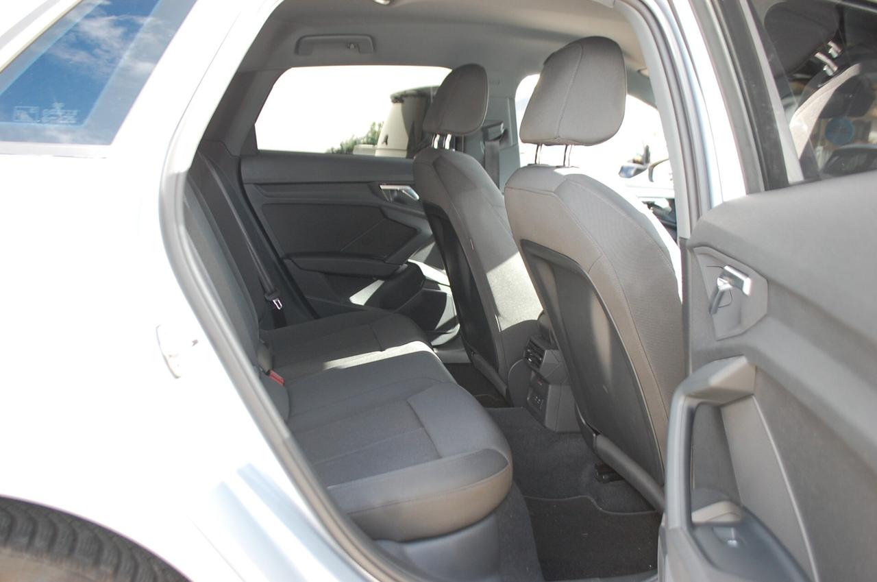 Audi A3 Sportback 35 2.0 tdi 150CV Business Advanced s-tronic Uff Italy
