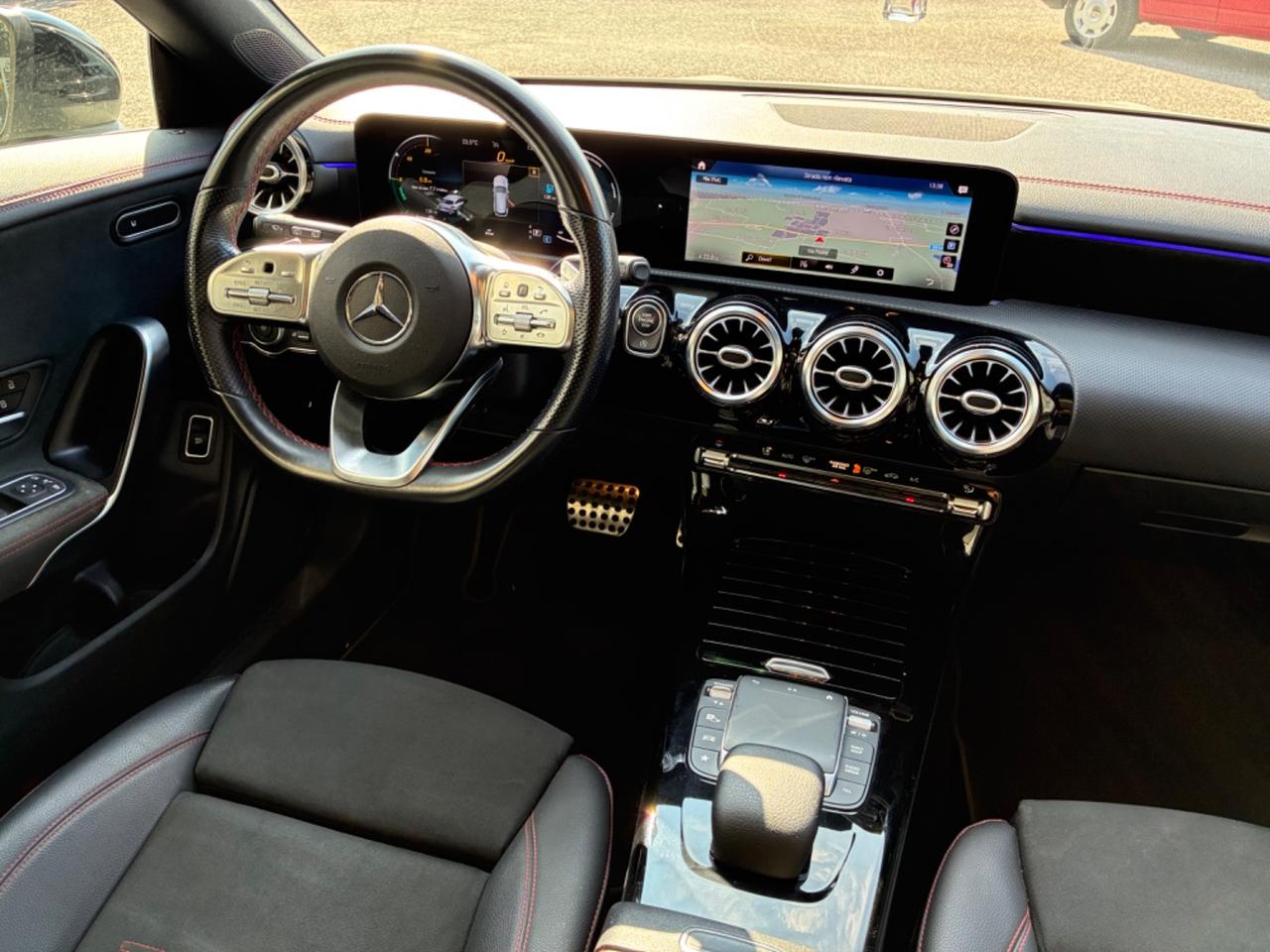 Mercedes CLA 220 d Shooting Brake Premium AMG