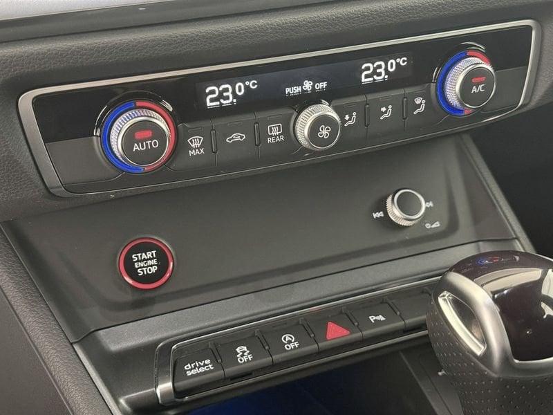 Audi Q3 RS Q3 quattro S tronic