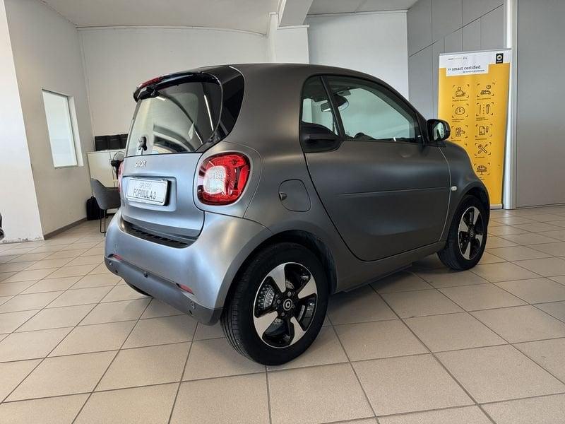 smart fortwo EQ Passion