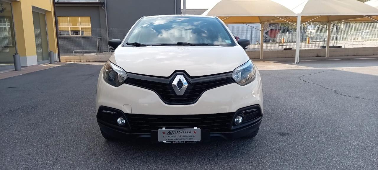 Renault Captur Benzina cc. 900 Turbo 5 Porte 5 Posti.