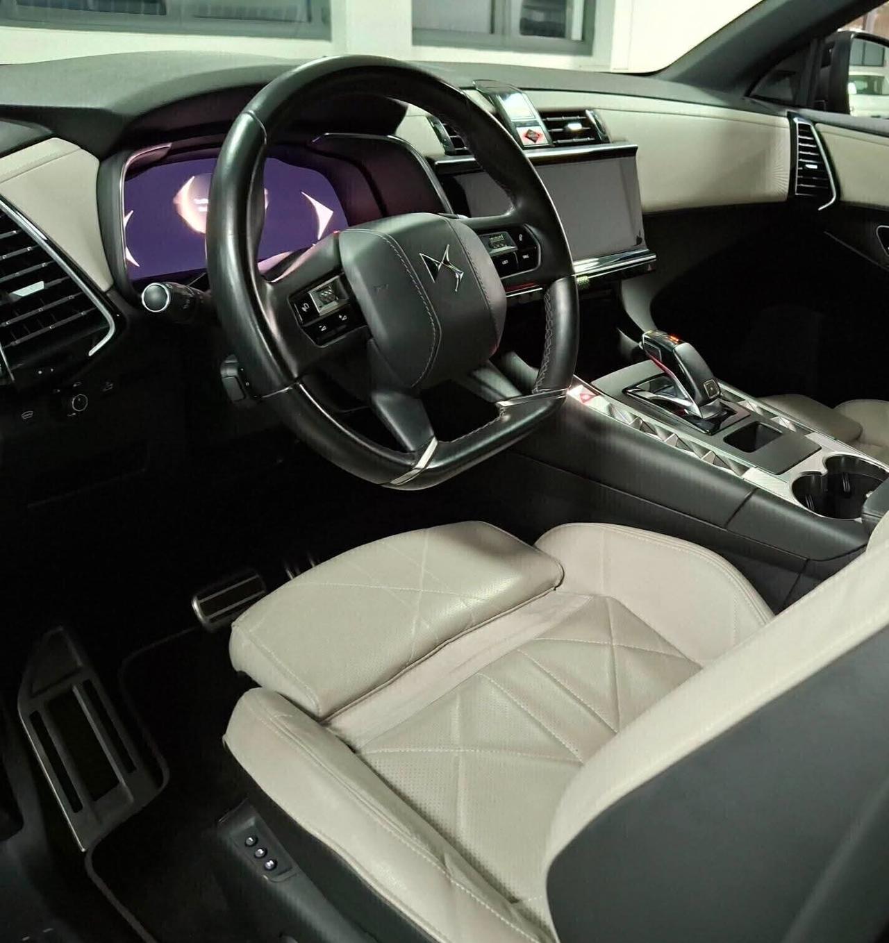 Ds 7 BlueHDi 130 aut. Cerchi 19 Sedili massaggianti