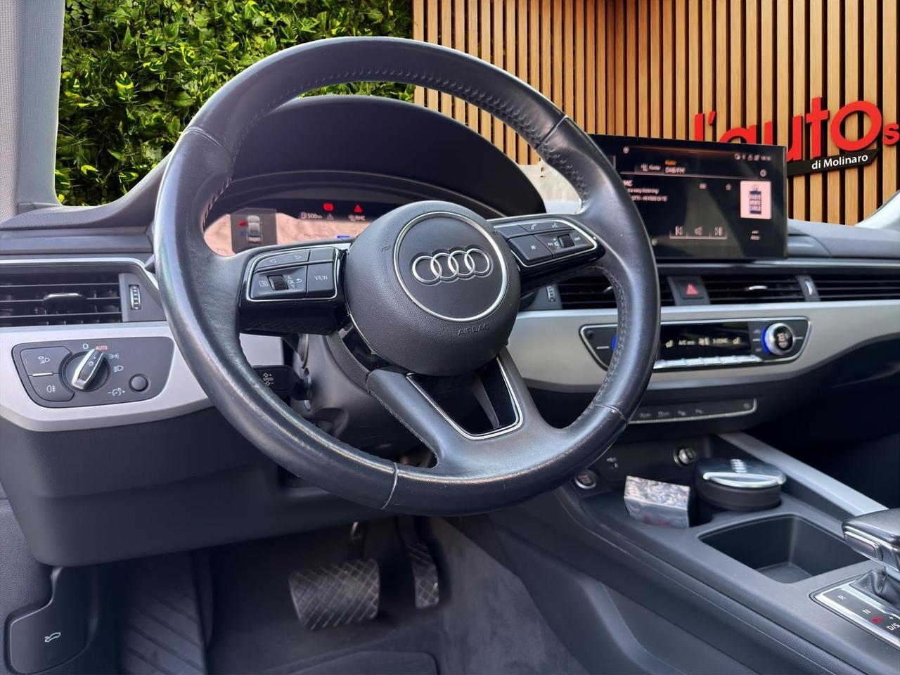 Audi A4 35 TDI/163 CV S tronic Business Advanced