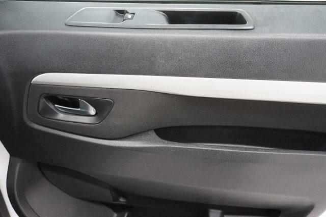 PEUGEOT Traveller BlueHDi 100 Compact Business 9 POSTI