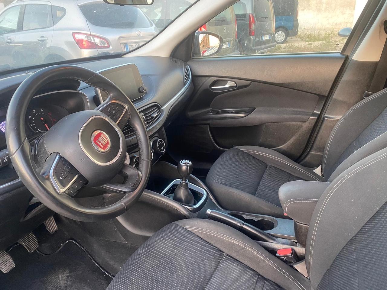 Fiat Tipo 1.6 Mjt S&S SW Lounge