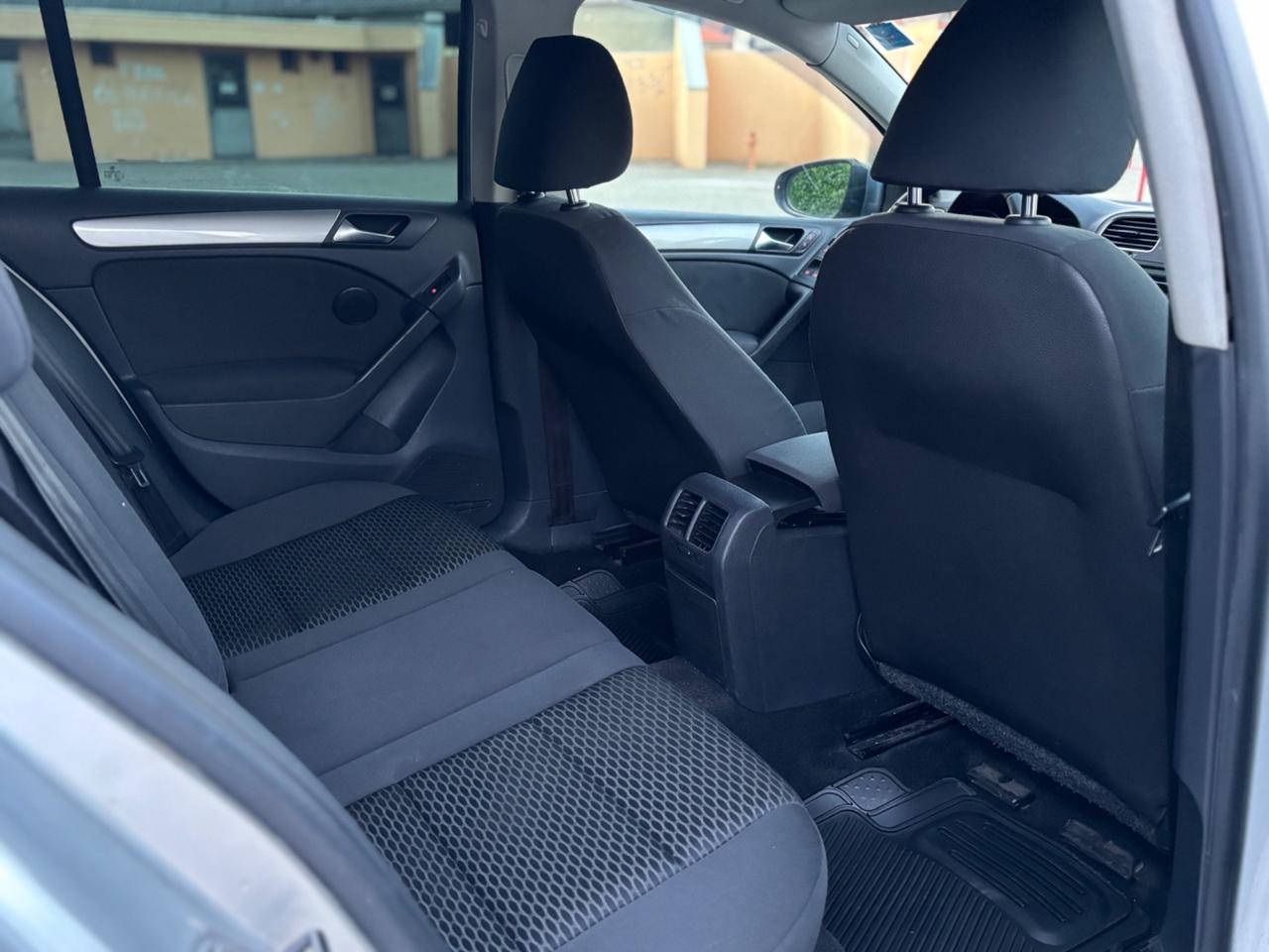 Volkswagen Golf 1.6 TDI