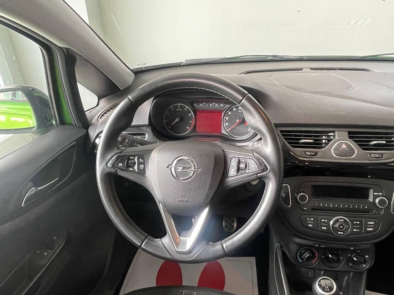 Opel Corsa 1.2 - 69cv - B Color