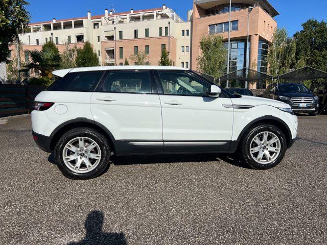 LAND ROVER Range Rover Evoque 2.2 TD4 5p. Pure TUTTI KM. TAGLIANDATI LAND ROVER