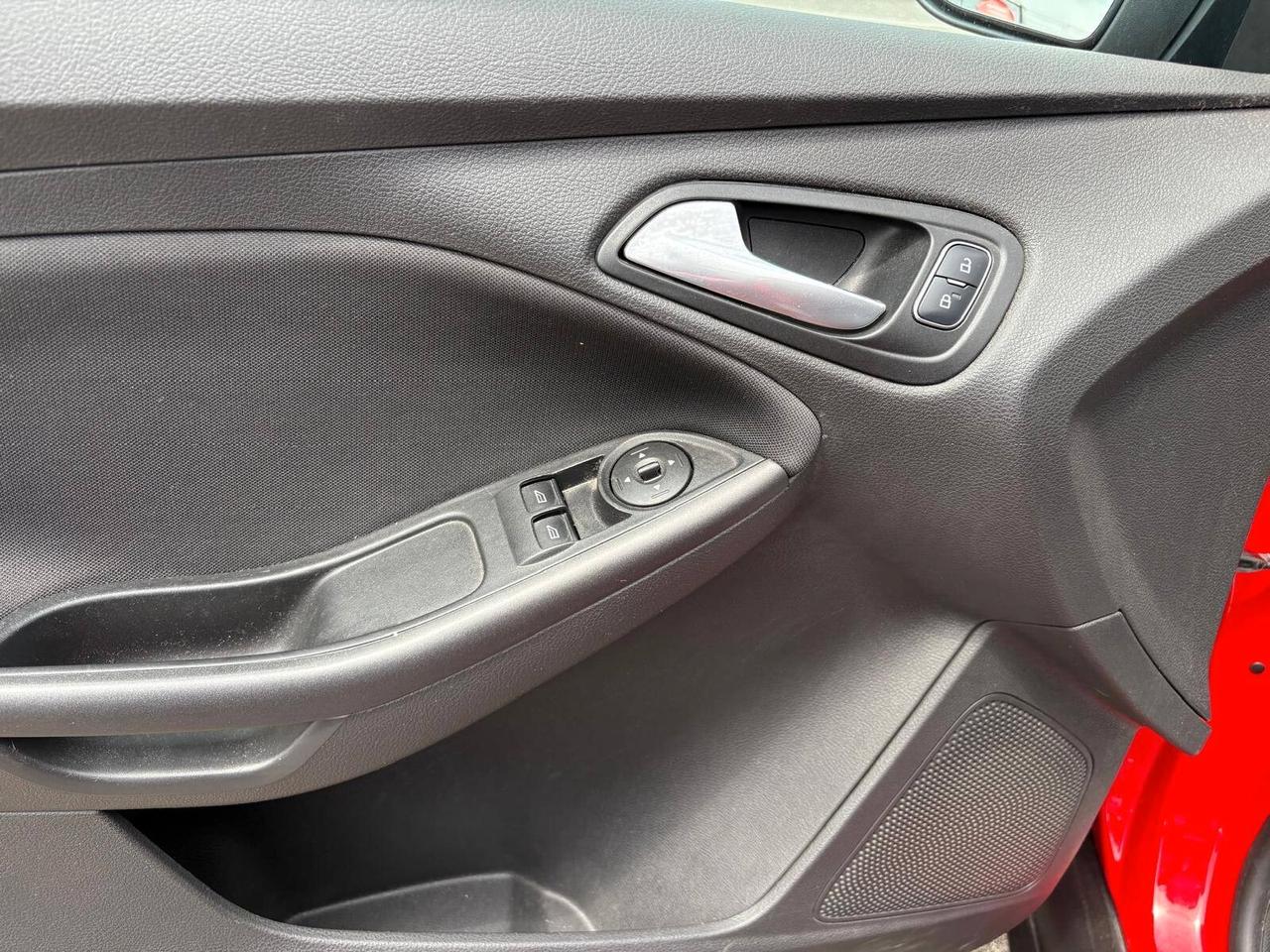 Ford Focus 1.0 EcoBoost 100 CV Start&Stop Business