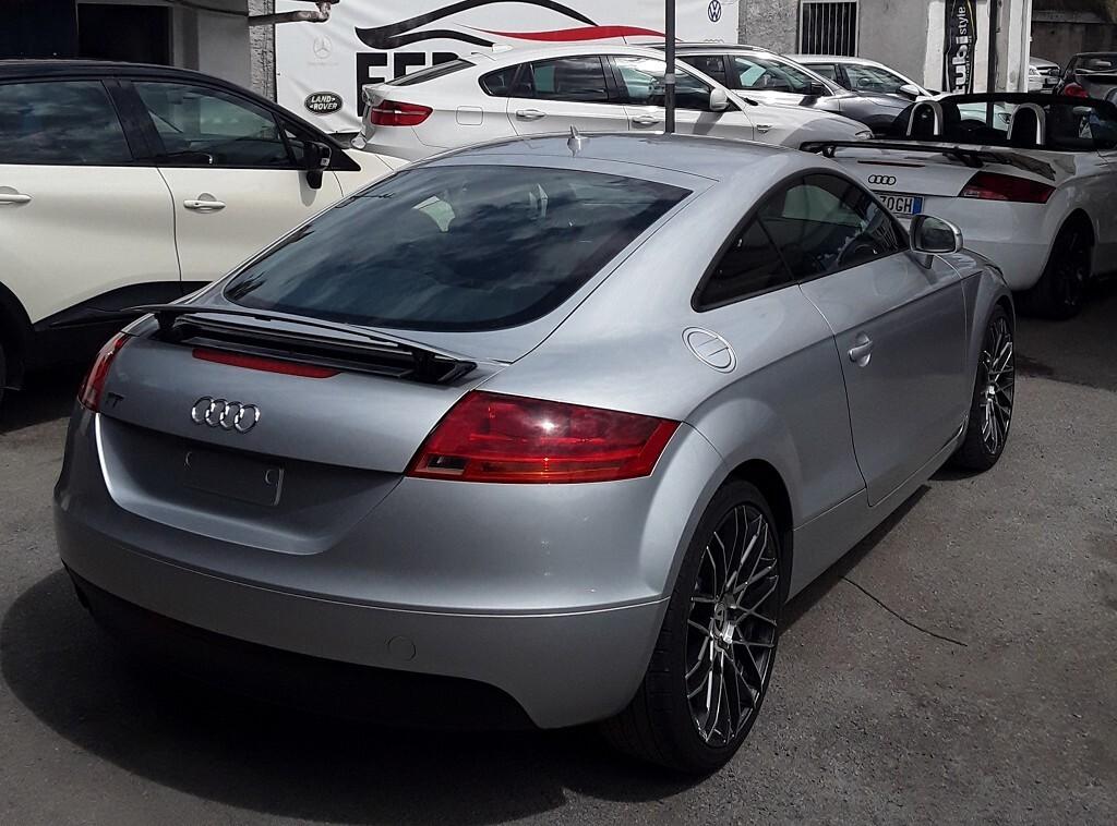 AUDI TT 2.0 TSFI S LINE