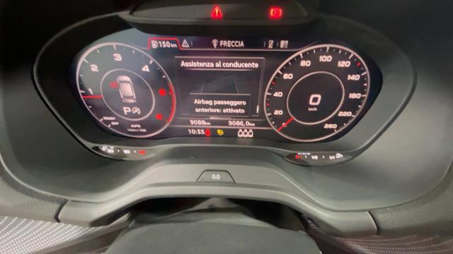 AUDI Q2 35 TDI S tronic S line Edition - MATRIX!