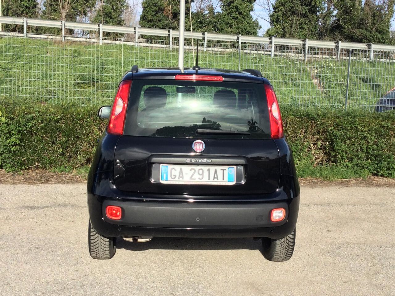 Fiat Panda 1.2 Lounge 69cv 5 posti