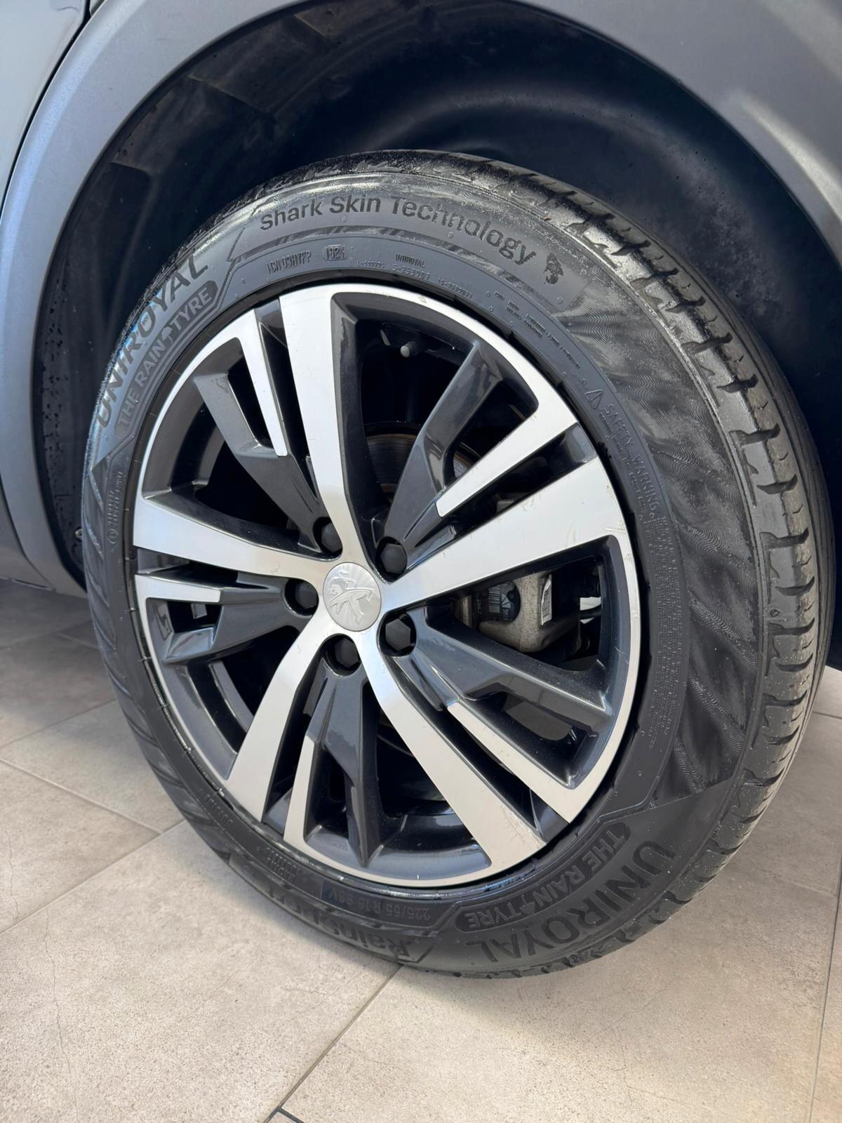 Peugeot 3008 BlueHDi 120 S&S EAT6 GT Line