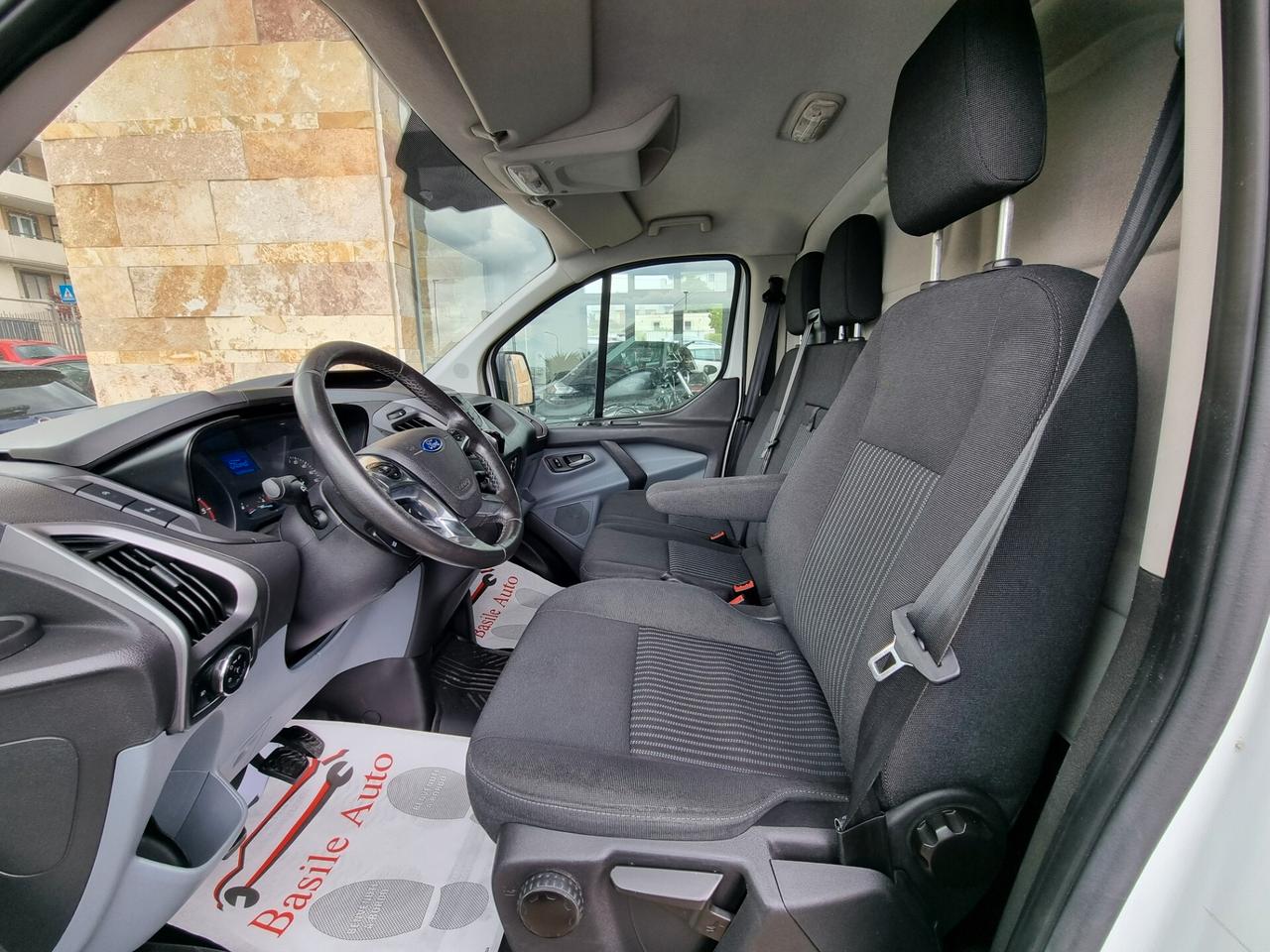 Ford Transit Custom 270 2.0 tdci 130cv Trend - IVA ESCLUSA