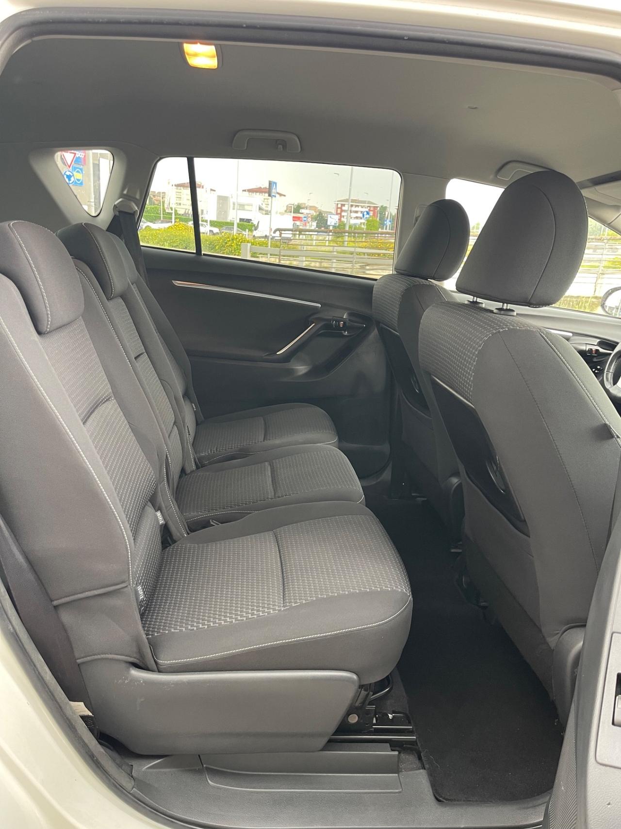 Toyota Verso 1.6 D-4D Style