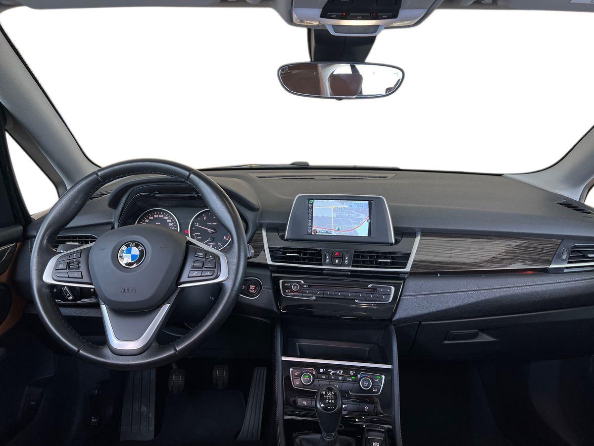 BMW 218d Active Tourer Luxury