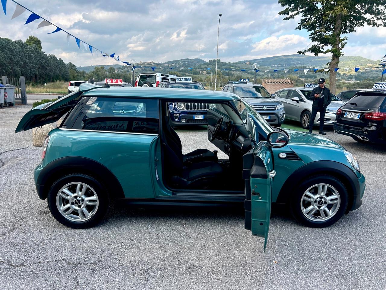 "UNA CHICCA" Mini Mini 1.6 16V One " NEOPATENTATI "